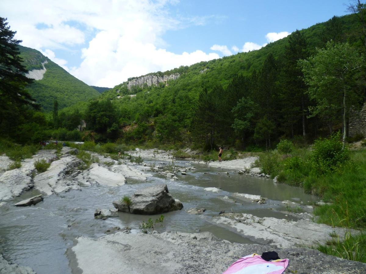 Pont-de-Barret Les Hirondellesヴィラ エクステリア 写真