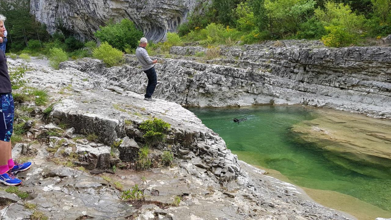 Pont-de-Barret Les Hirondellesヴィラ エクステリア 写真